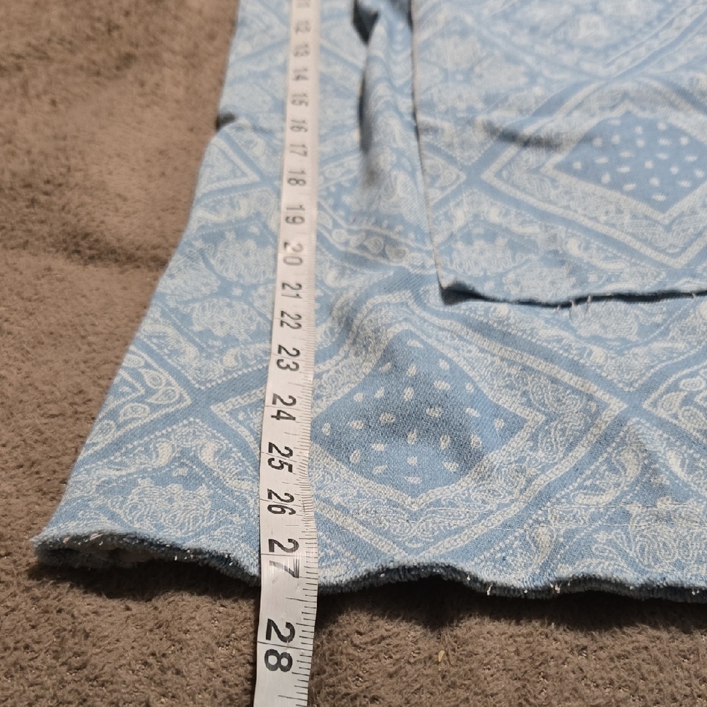 P116 NWT POL Blue and White Wide Leg Paisley Jeans Mesh Detail Pockets Sm Md Lg - Picture 11 of 14